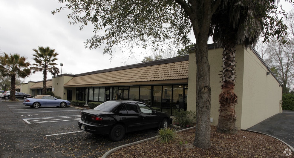 Primary Photo Of 2444-2512 NE 1st Blvd, Gainesville Office For Lease