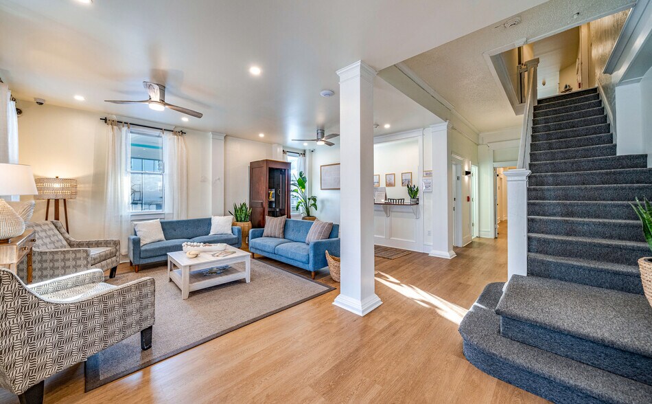 More Photos Of 724 Ocean Ave, Ocean City Hotel For Sale