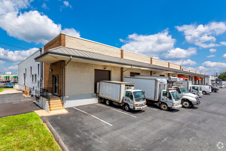 More Photos Of 1000-1082 Taft St, Rockville Warehouse For Lease