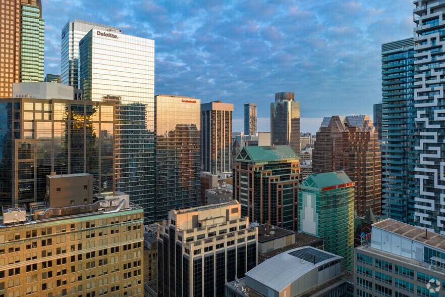 More Photos Of 40 Temperance St, Toronto Office For Lease