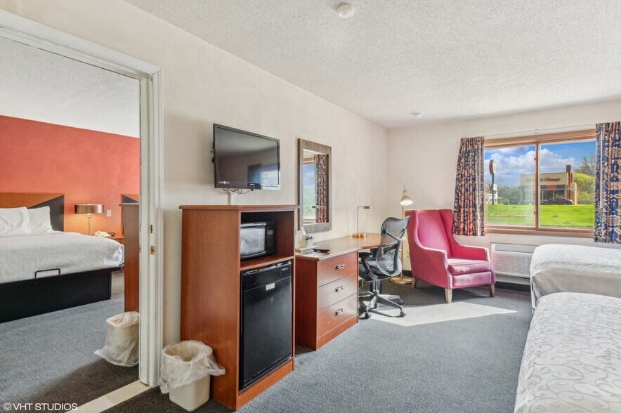 More Photos Of 1731 S State Route 127, Greenville Hotel For Sale