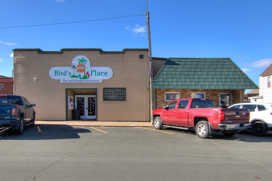 More Photos Of 115 Diamond St N, Ridgeland General Retail For Sale