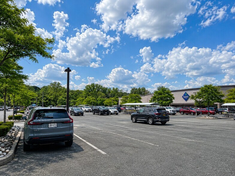 More Photos Of 331 Saw Mill River Rd, Elmsford Land For Lease