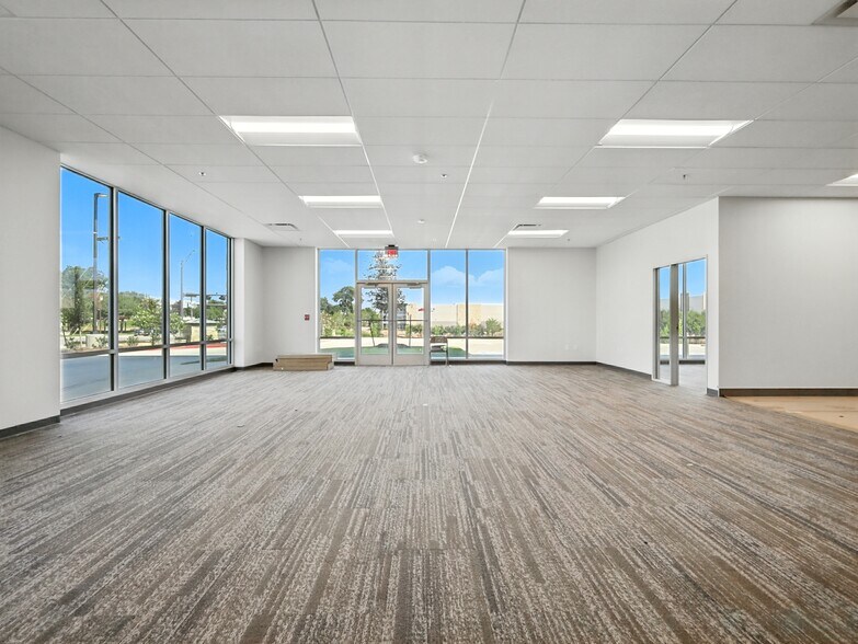 More Photos Of 600 Gerault Rd, Flower Mound Warehouse For Sale