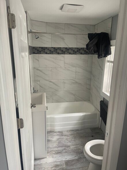 More Photos Of 3-4 Leonard Pl, Albany Apartments For Sale