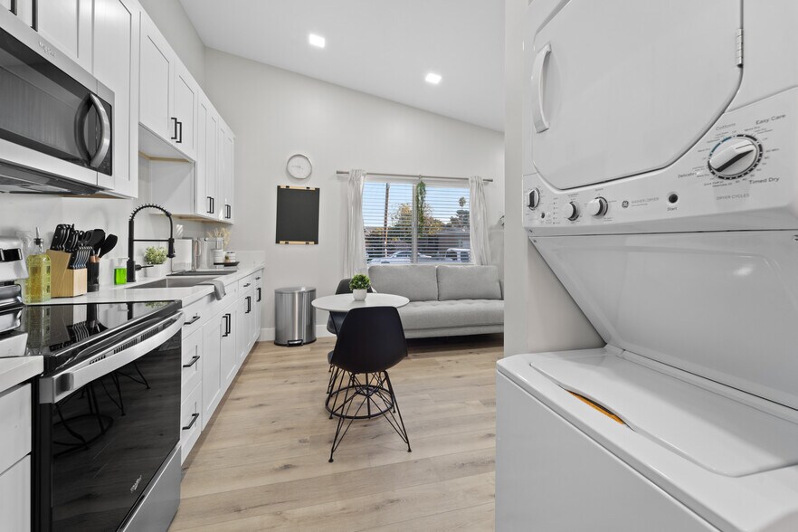 More Photos Of 3019-23 E 10th Street, National City Apartments For Sale