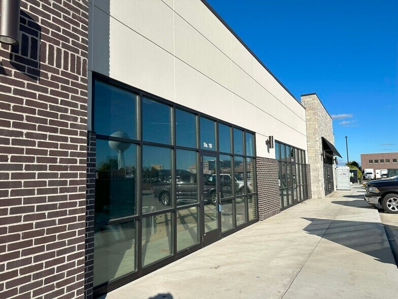 More Photos Of 3165 33rd Street South, Fargo Storefront For Lease
