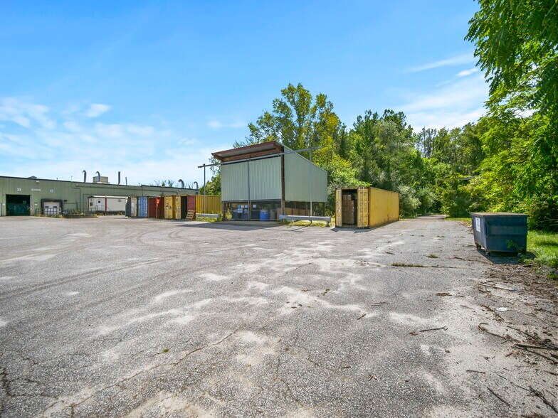 More Photos Of 1434-1440 County Rd 565, Sussex Manufacturing For Sale