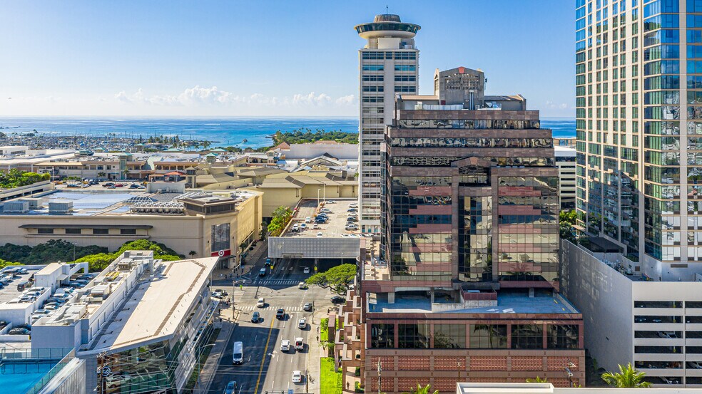More Photos Of 1440 Kapiolani Blvd, Honolulu Office For Lease
