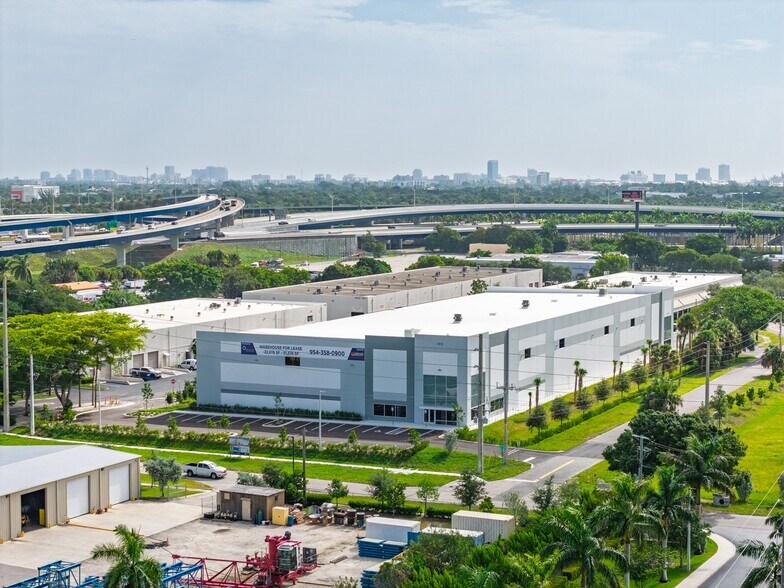 More Photos Of 3410 SW 26th Ter, Fort Lauderdale Warehouse For Lease