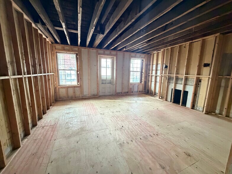 More Photos Of 129-131 High st 129-131 High St, Mount Holly Apartments For Sale