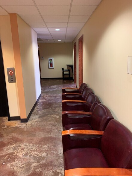 More Photos Of 1134 W North Ave, Milwaukee Medical For Sale