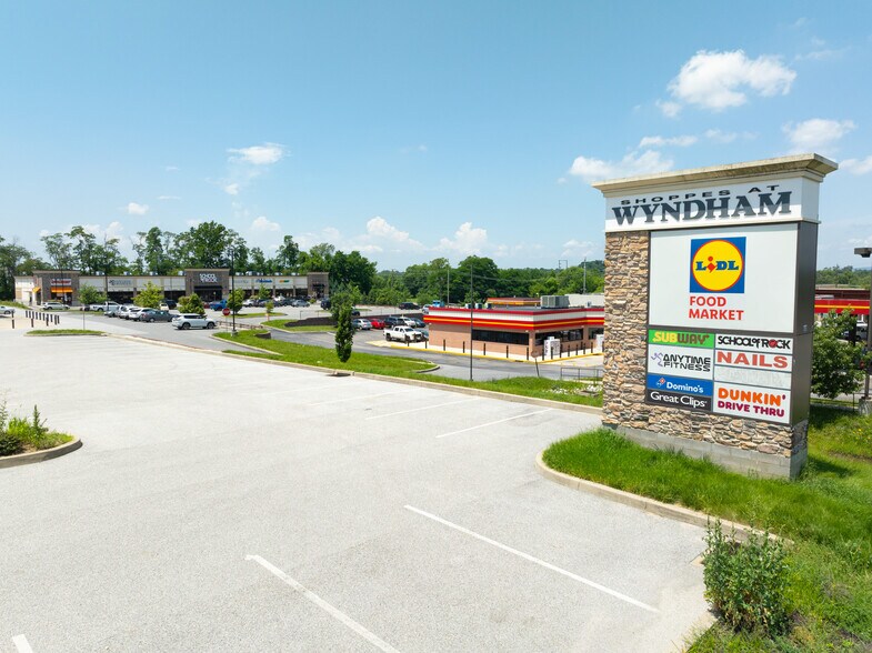 More Photos Of 924 Richland ave, York General Retail For Sale