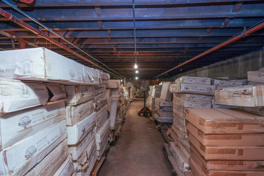 More Photos Of 1200 Castleton Ave, Staten Island Storefront For Sale