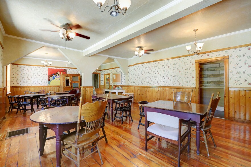 More Photos Of 212 Main St, Sierra City Hotel For Sale