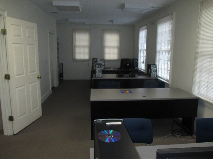 More Photos Of 1448 Main St, Palmer Medical For Lease