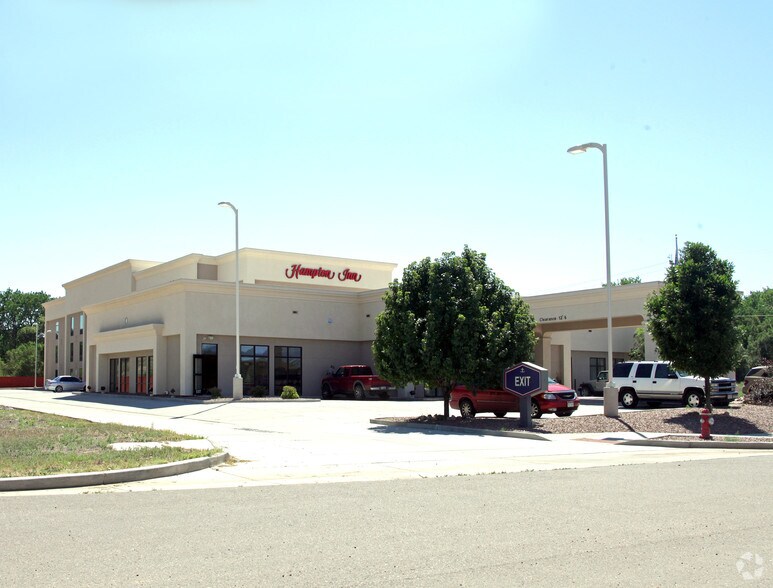 More Photos Of 102 McCormick Pky, Canon City Hotel For Sale