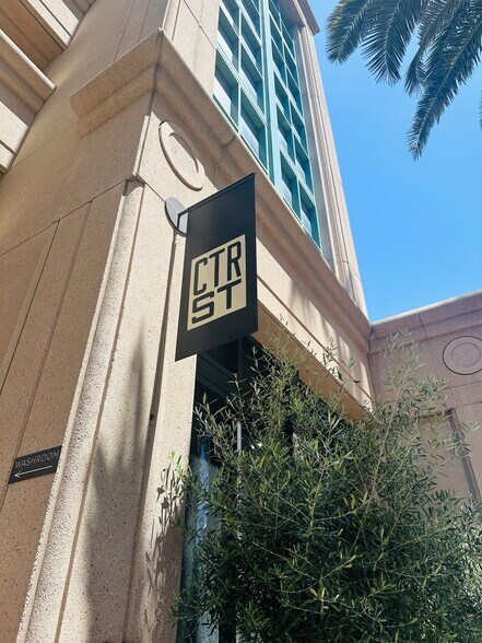 More Photos Of 131-195 W Center Street Promenade, Anaheim Unknown For Lease
