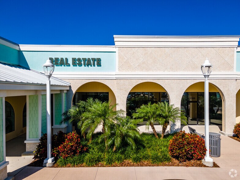 More Photos Of 104-200 Island Way, Clearwater Unknown For Sale