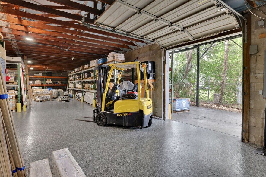 More Photos Of 3730 Kori Rd, Jacksonville Showroom For Sale