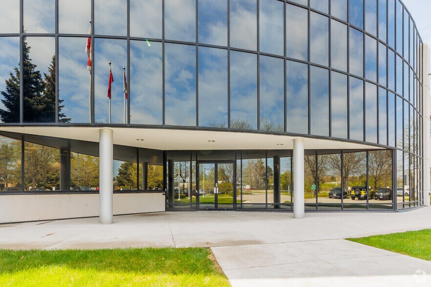 More Photos Of 3450 Harvester Rd, Burlington Light Manufacturing For Lease