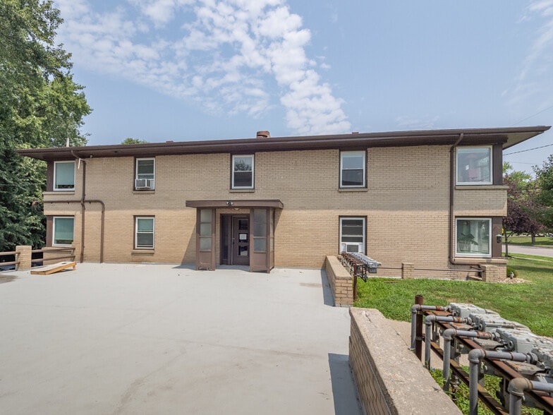 More Photos Of 503 N Riverview Dr, Parchment Apartments For Sale