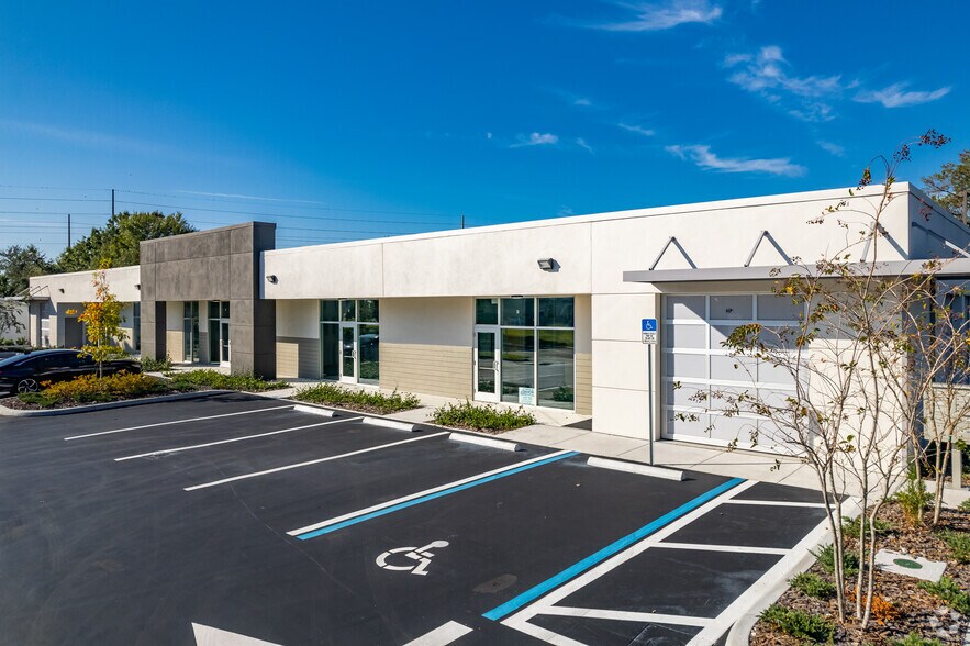 Primary Photo Of 161 Douglas Rd W, Oldsmar General Retail For Lease