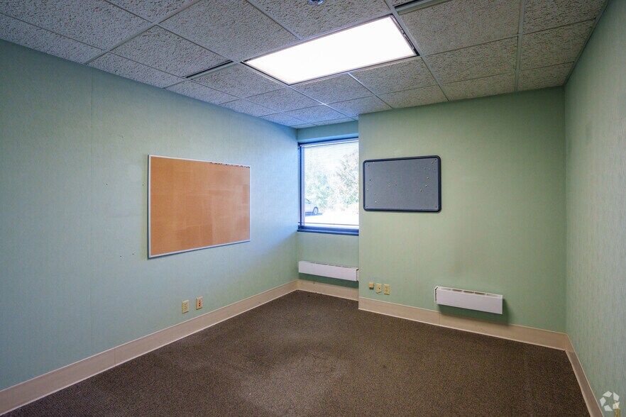 More Photos Of 190 Groton Rd, Ayer Medical For Lease
