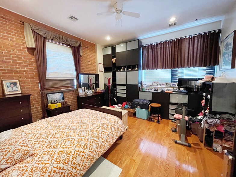 More Photos Of 9 E 18th St, Bayonne Apartments For Sale
