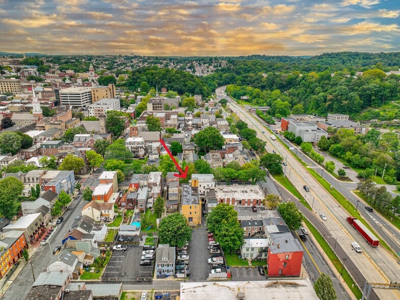 More Photos Of 123 N 2nd St, Easton Apartments For Sale