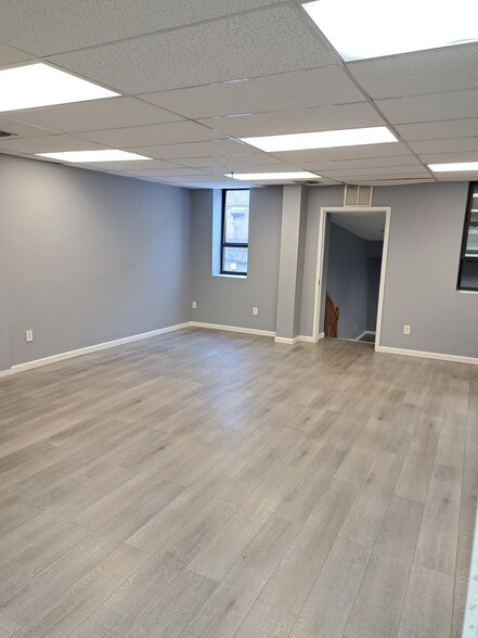 More Photos Of 92-94 Church St, New Brunswick Office For Lease