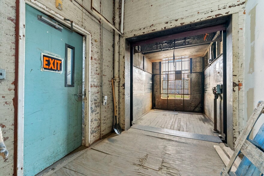 More Photos Of 115 E Kinney St, Newark Warehouse For Sale