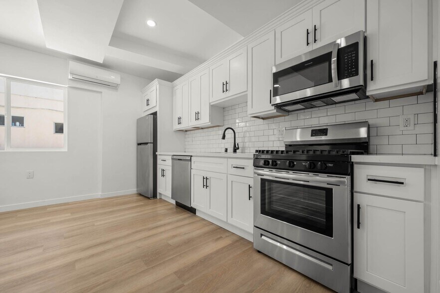 More Photos Of 8419-8425 S Western Ave, Los Angeles Apartments For Sale