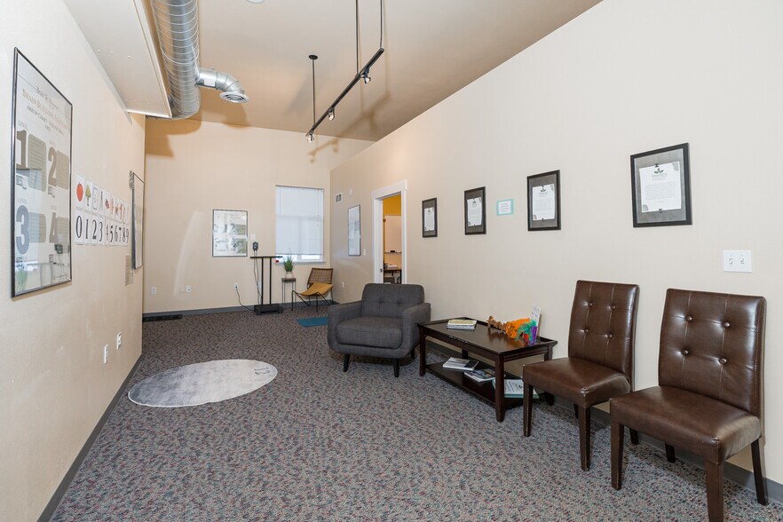 More Photos Of 210-214 W Sunset Ave, Coeur d'Alene Freestanding For Lease