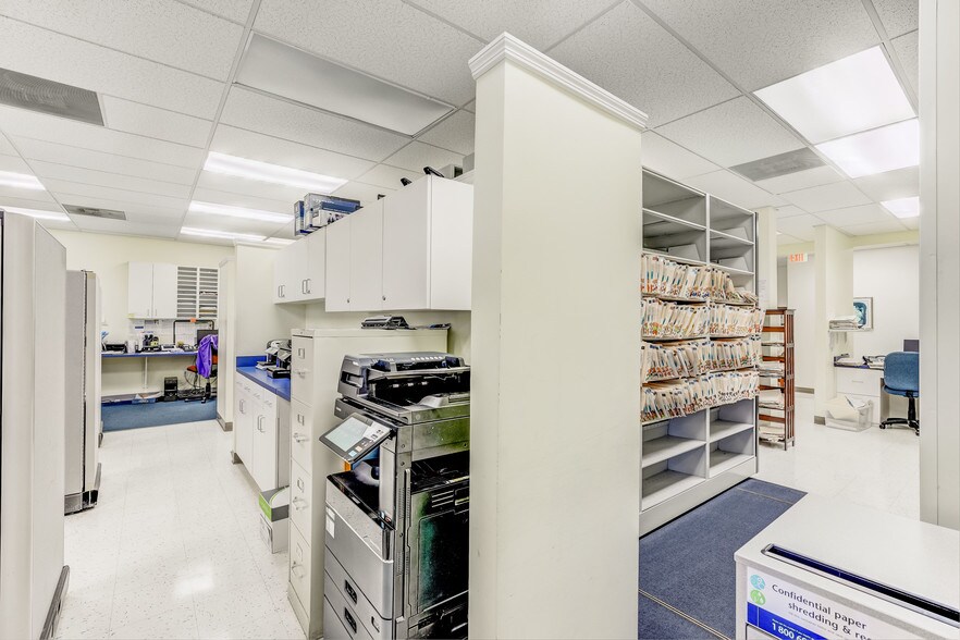 More Photos Of 5205 Village Blvd, West Palm Beach Medical For Lease