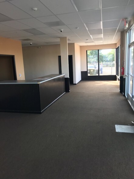 More Photos Of 2901 E Main St, Ventura Fast Food For Lease