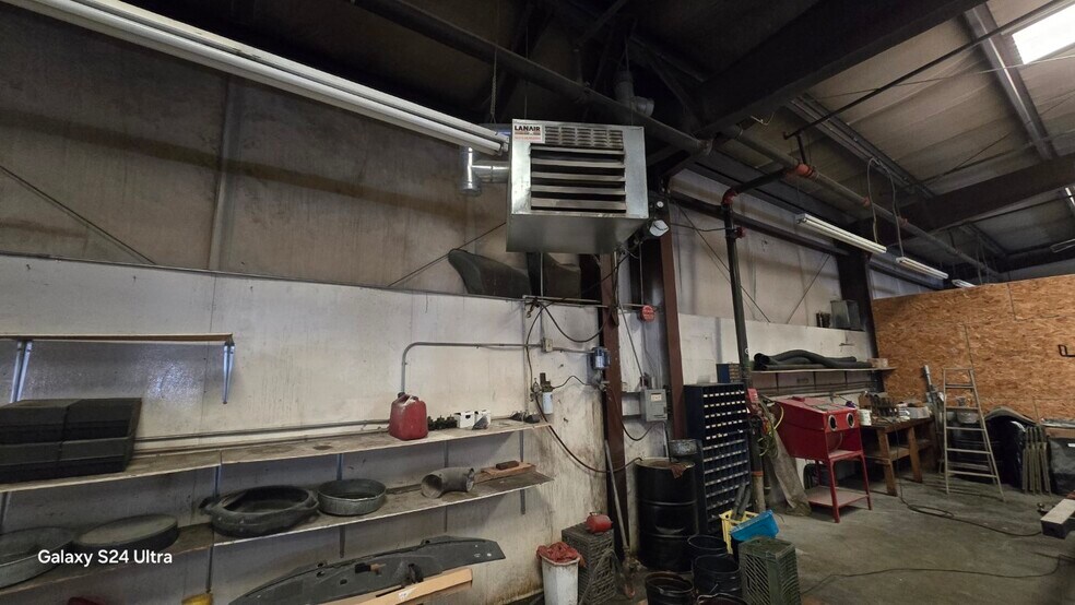 More Photos Of 8195 E Manley Dr, Prescott Valley Auto Repair For Sale