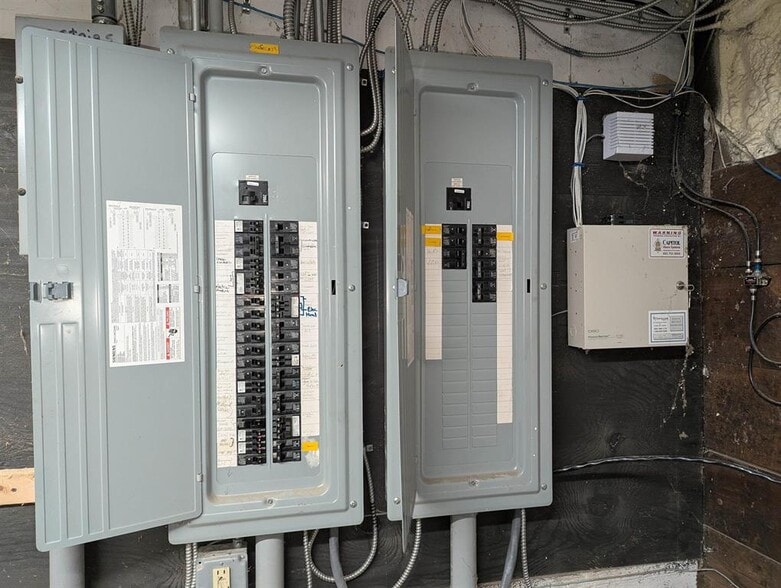 More Photos Of 36-38 Opera House Sq, Claremont Restaurant For Sale