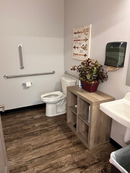 More Photos Of 3405 N 6th St, Harrisburg Coworking Space