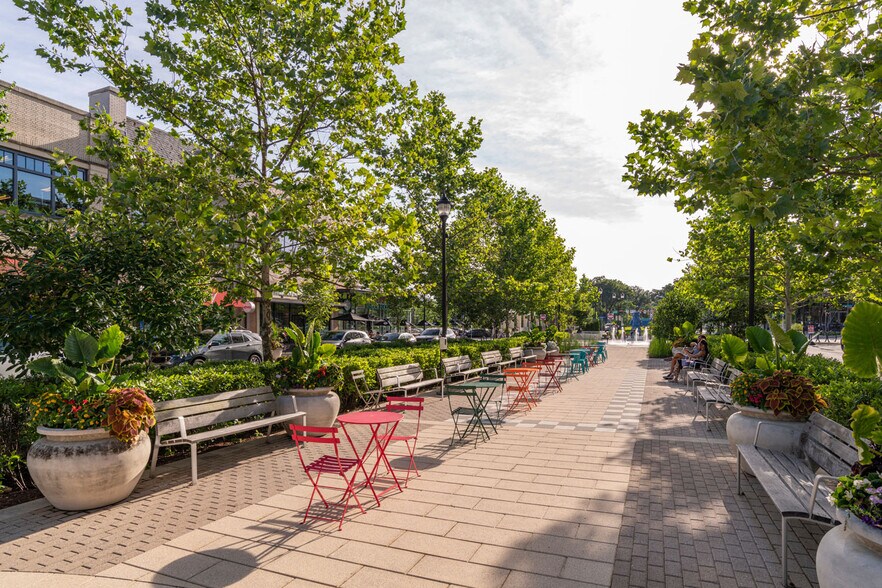 More Photos Of 4650 Van Buren St, Riverdale Park Apartments For Lease