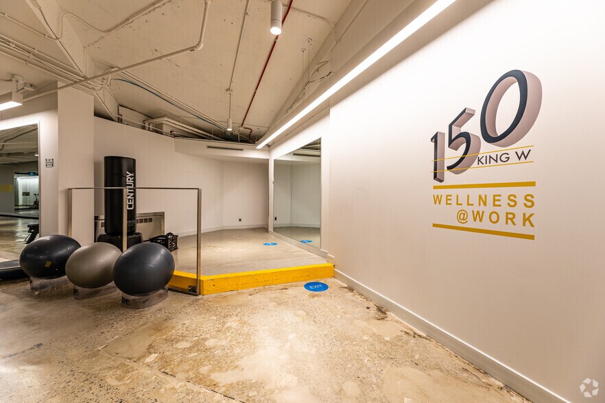 More Photos Of 150 King St W, Toronto Office For Lease
