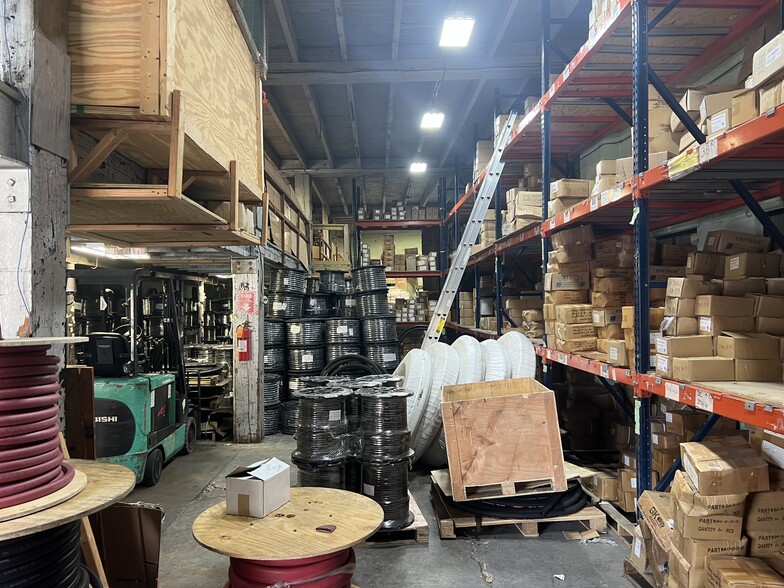 More Photos Of 5606 Tulip St, Philadelphia Unknown For Lease