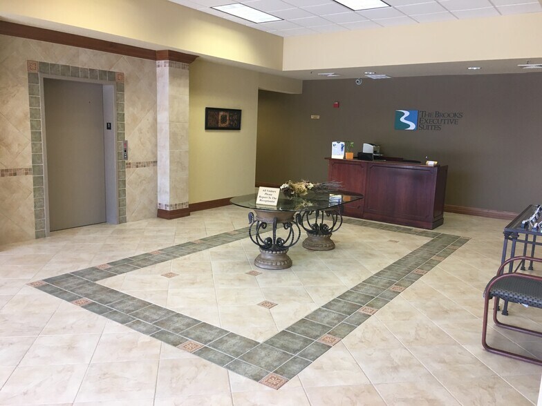 More Photos Of 9990 Coconut Rd, Estero Medical For Lease