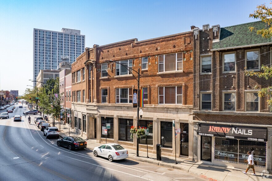 More Photos Of 3916 N Broadway St, Chicago Storefront Retail Office For Sale