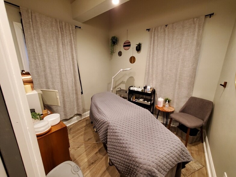 More Photos Of 5684 Main St, Williamsville Loft Creative Space For Sale