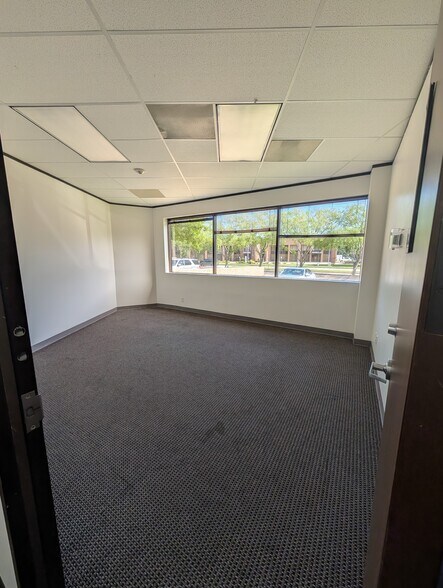 More Photos Of 6666 Harwin Dr, Houston Office For Lease
