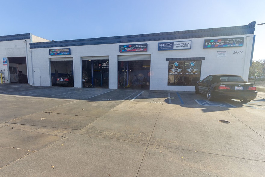 More Photos Of 26524 Ruether Ave, Santa Clarita Warehouse For Lease