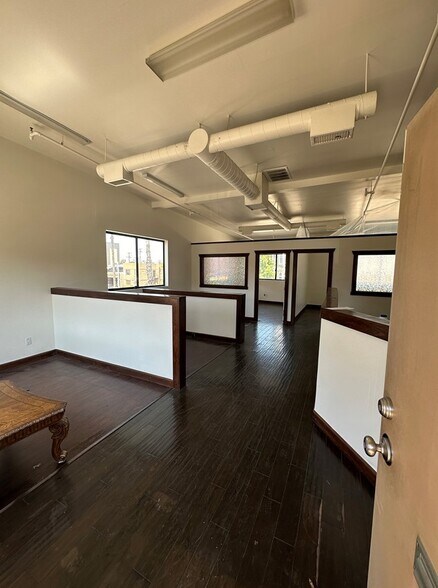 More Photos Of 13322 W Washington Blvd, Los Angeles Storefront Retail Office For Lease