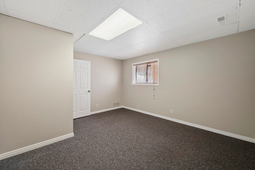 More Photos Of 405 S 100 E, Pleasant Grove Office For Lease