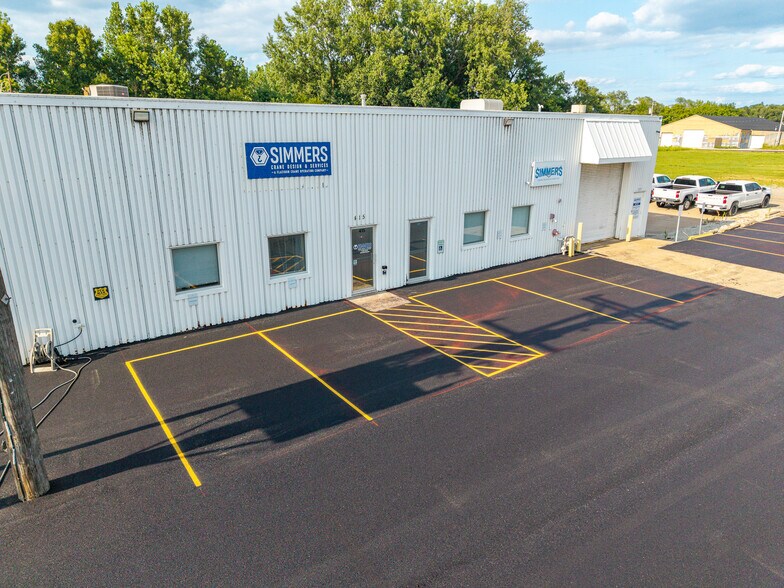 More Photos Of 415 31st Ave, Rock Island Warehouse For Sale